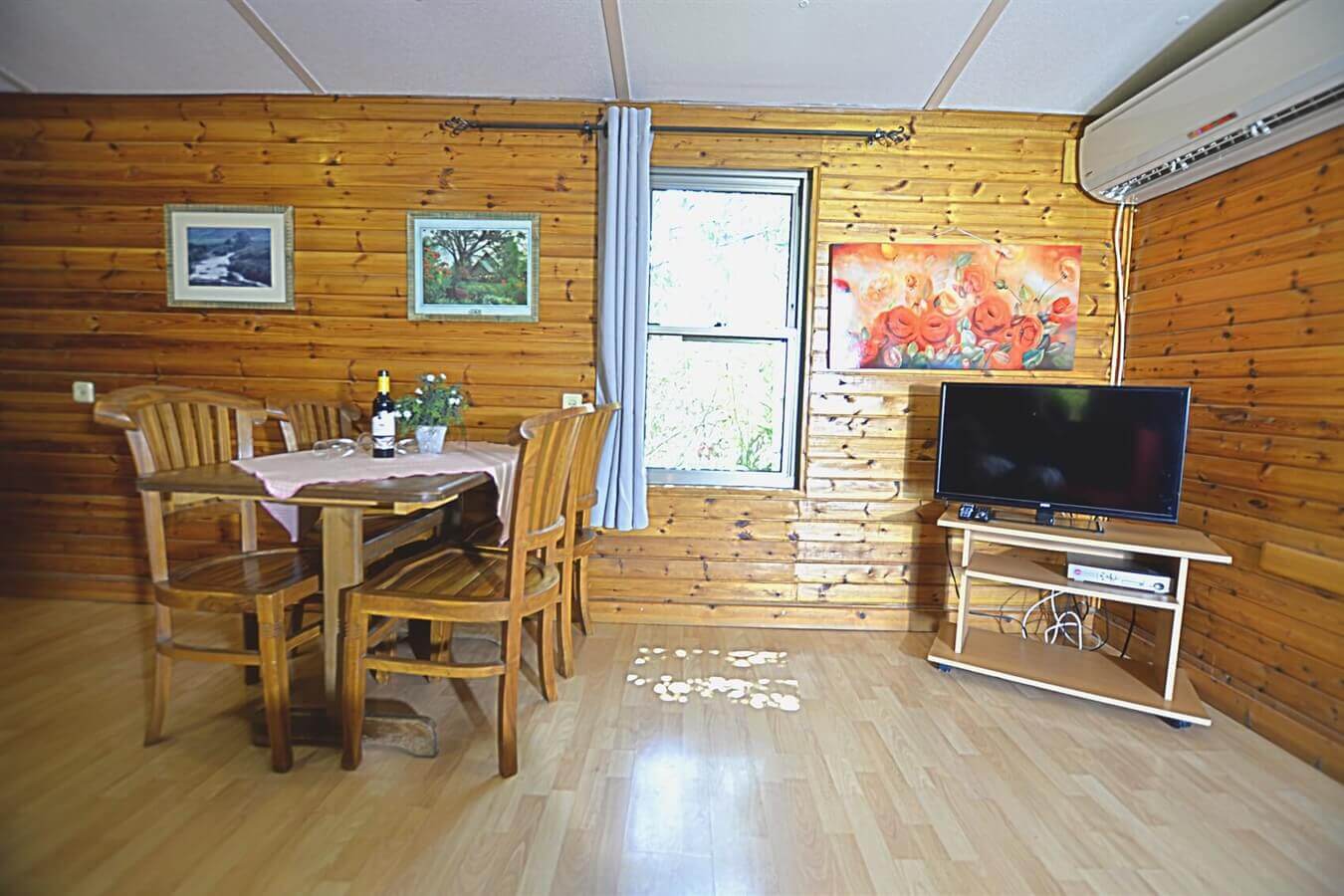 תמונה של בקתה משפחתית גדולה - 3 תמונה של בקתה משפחתית גדולה - 3