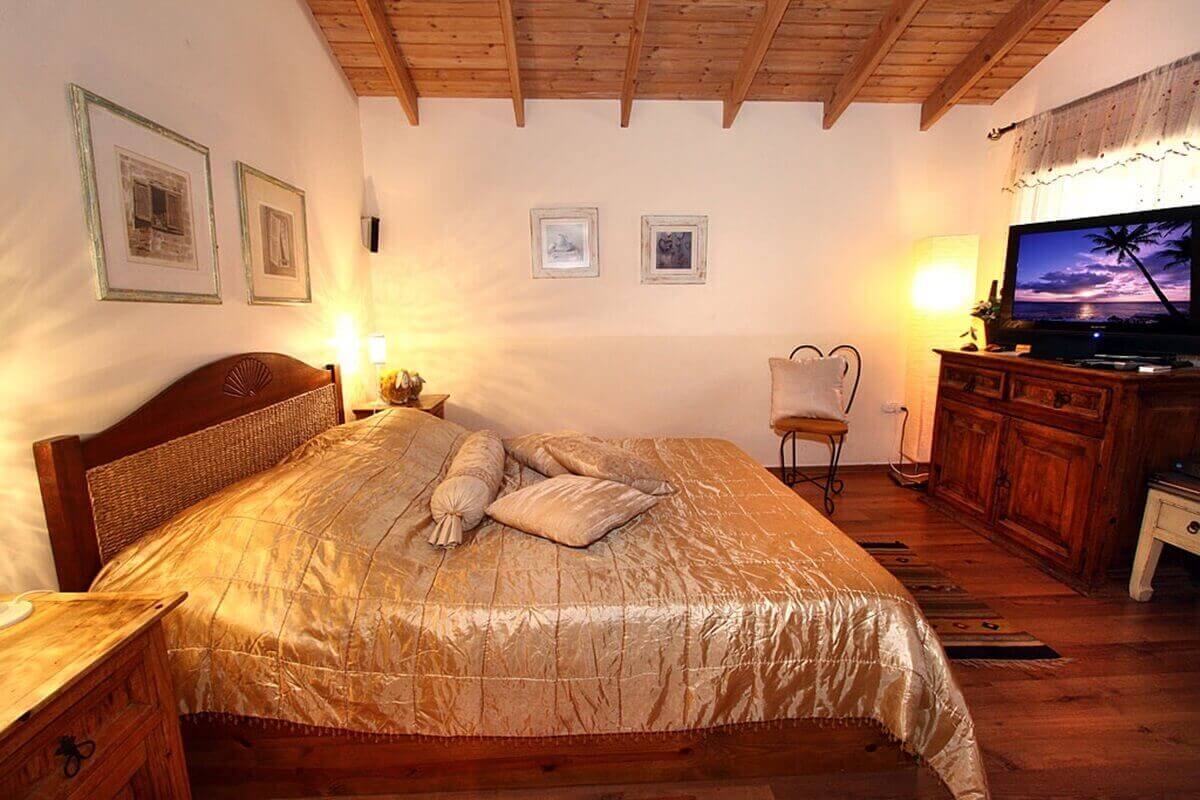 תמונה של סוויטות עינב - 3