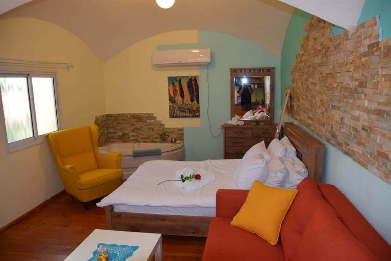 תמונה של הבקתה הכתומה - 2