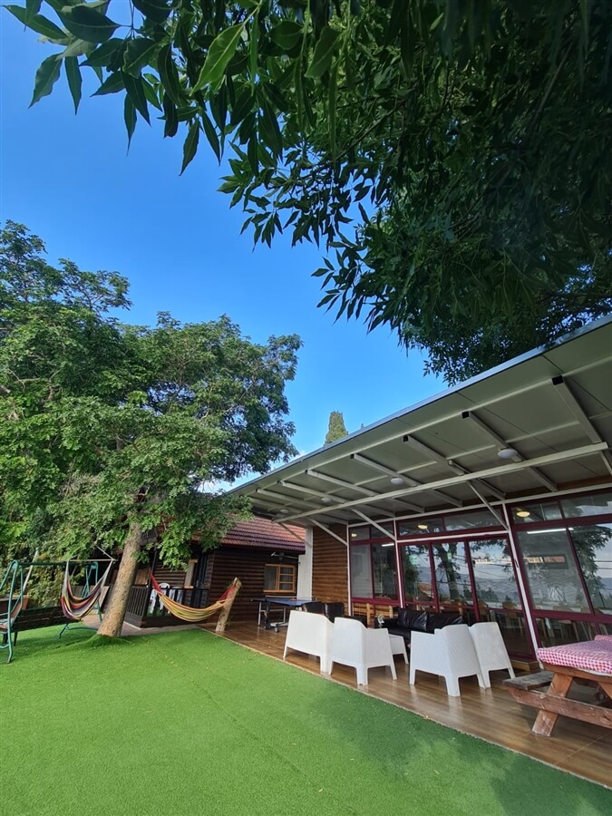 תמונה של חדר האוכל המקורה - 9