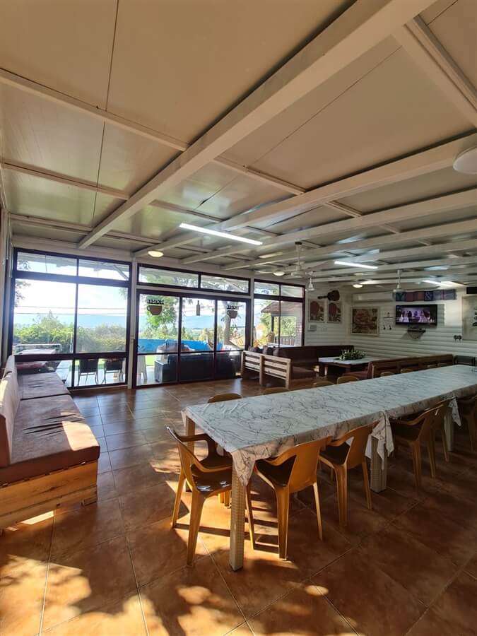 תמונה של חדר האוכל המקורה - 4