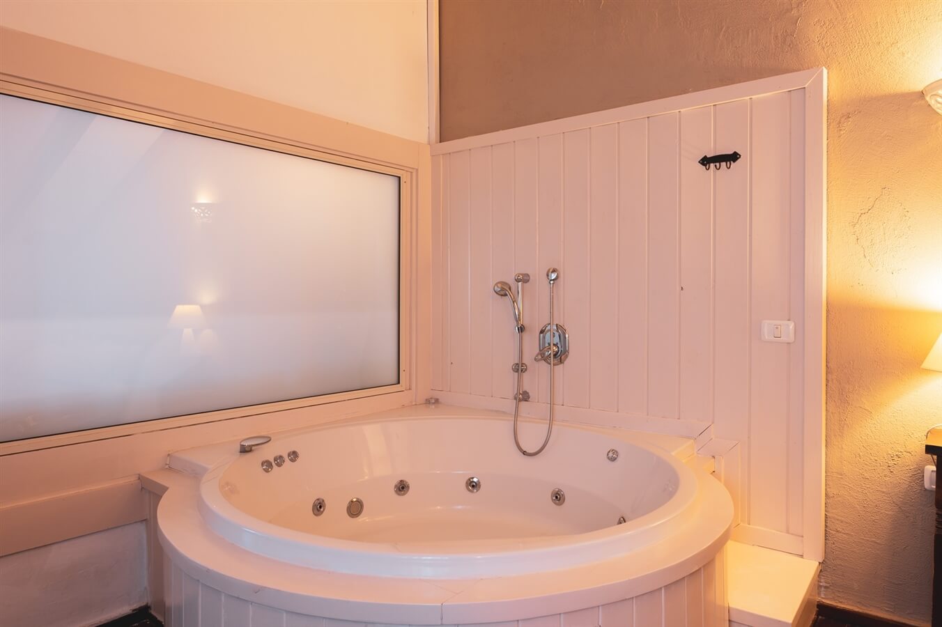 תמונה של סוויטה 3 - 5