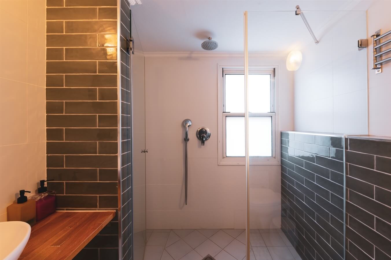 תמונה של סוויטה 2 - 12