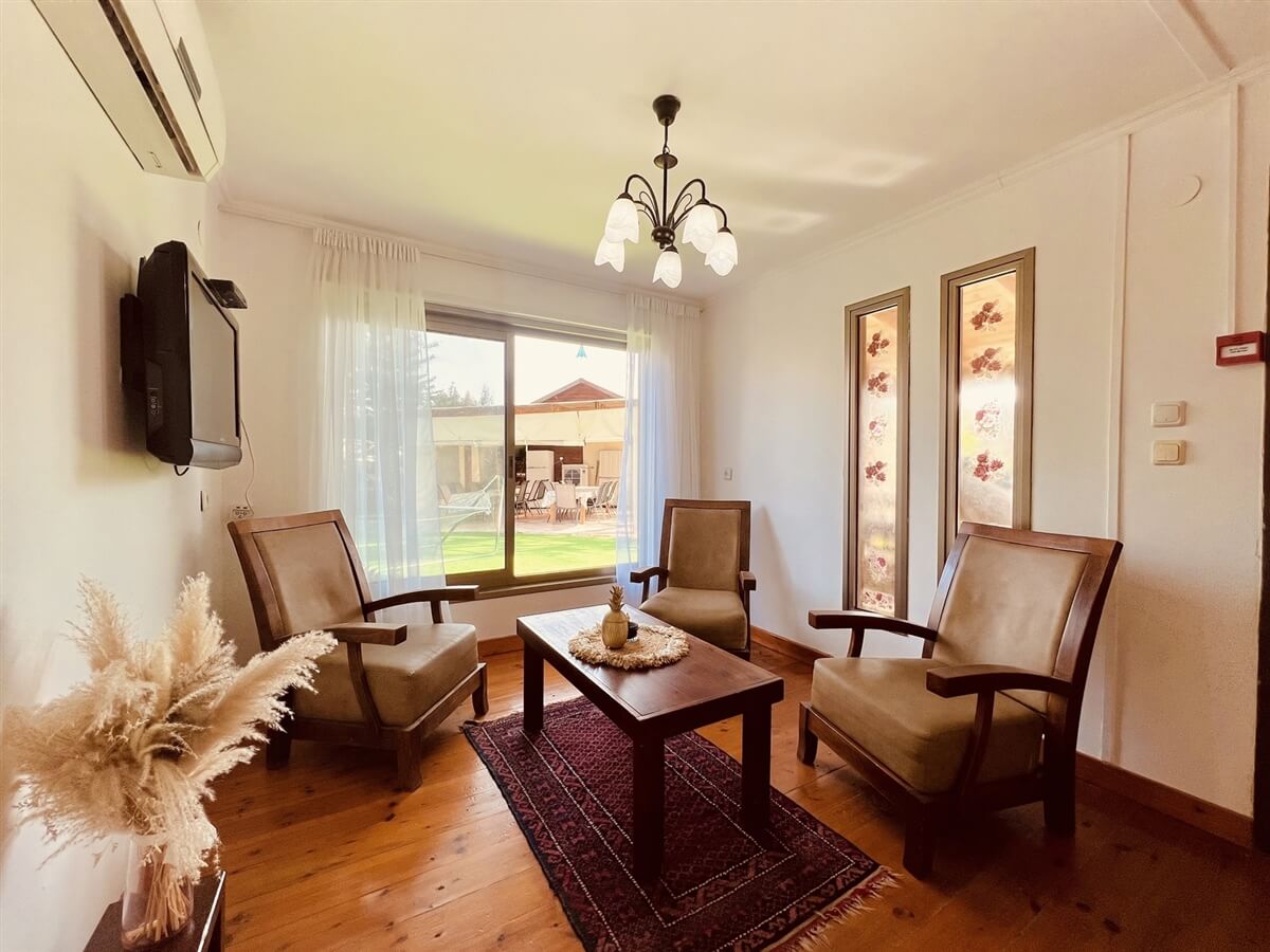 תמונה של הבית הסגול - 3 תמונה של הבית הסגול - 3