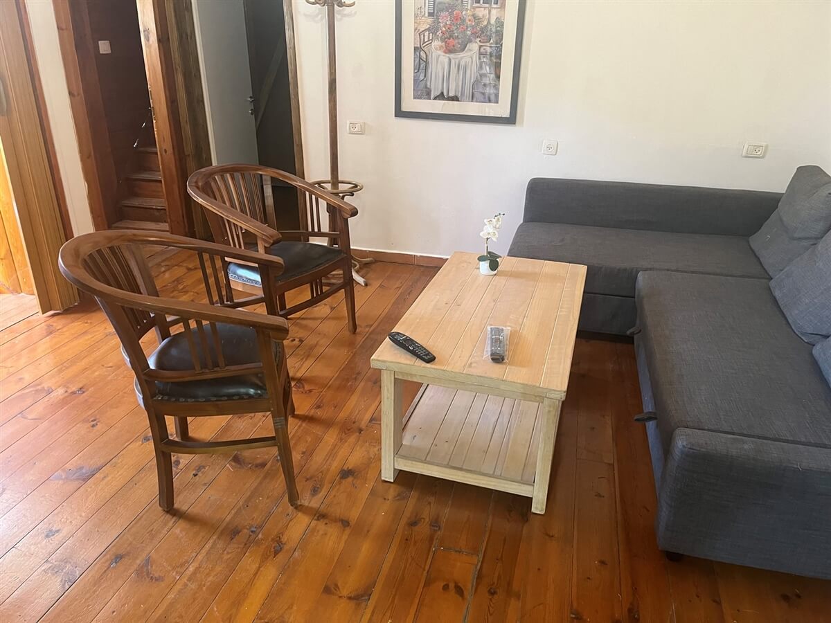 תמונה של הבית הצהוב - 2 תמונה של הבית הצהוב - 2