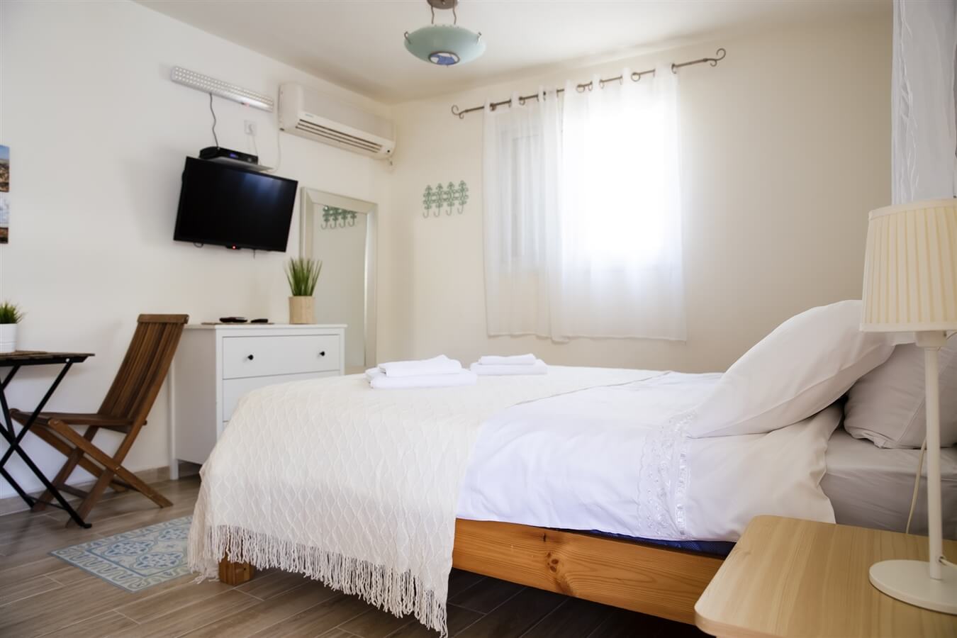 תמונה של תמר - 1 תמונה של תמר - 1