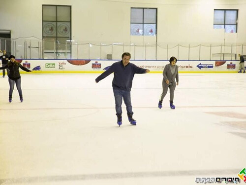 תמונה של החלקה על הקרח תמונה של החלקה על הקרח