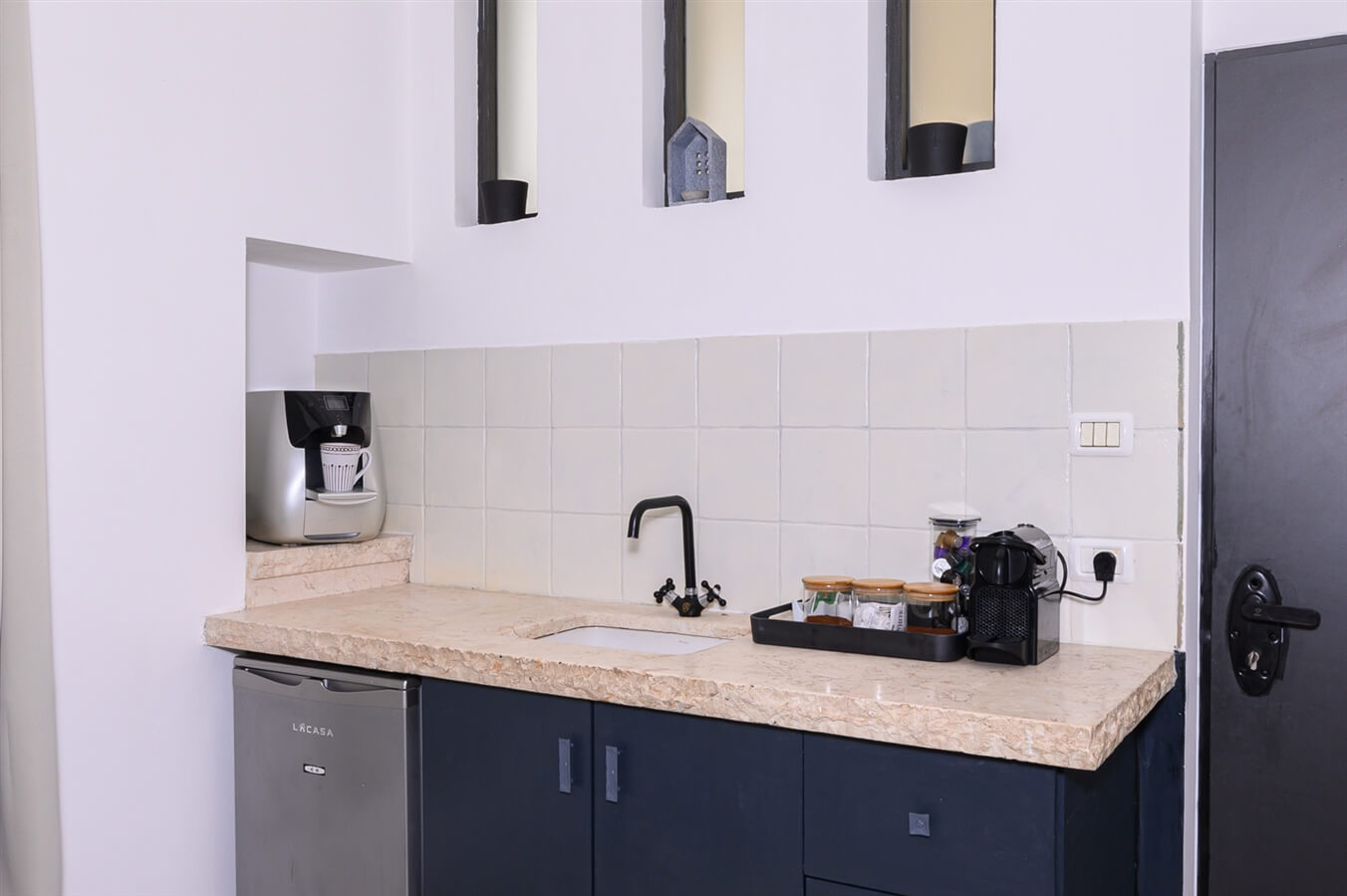 תמונה של בקתות האבן - 4