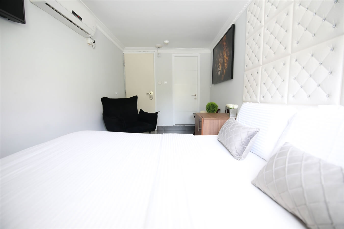 תמונה של חדר זוגי עם אמבט - 2