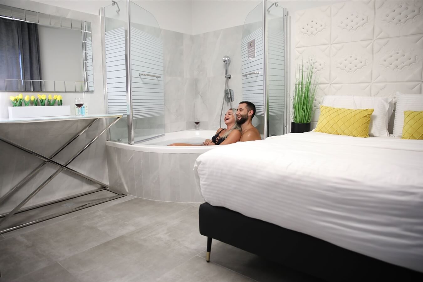 תמונה של חדר דלוקס עם אמבט ג'קוזי - 7