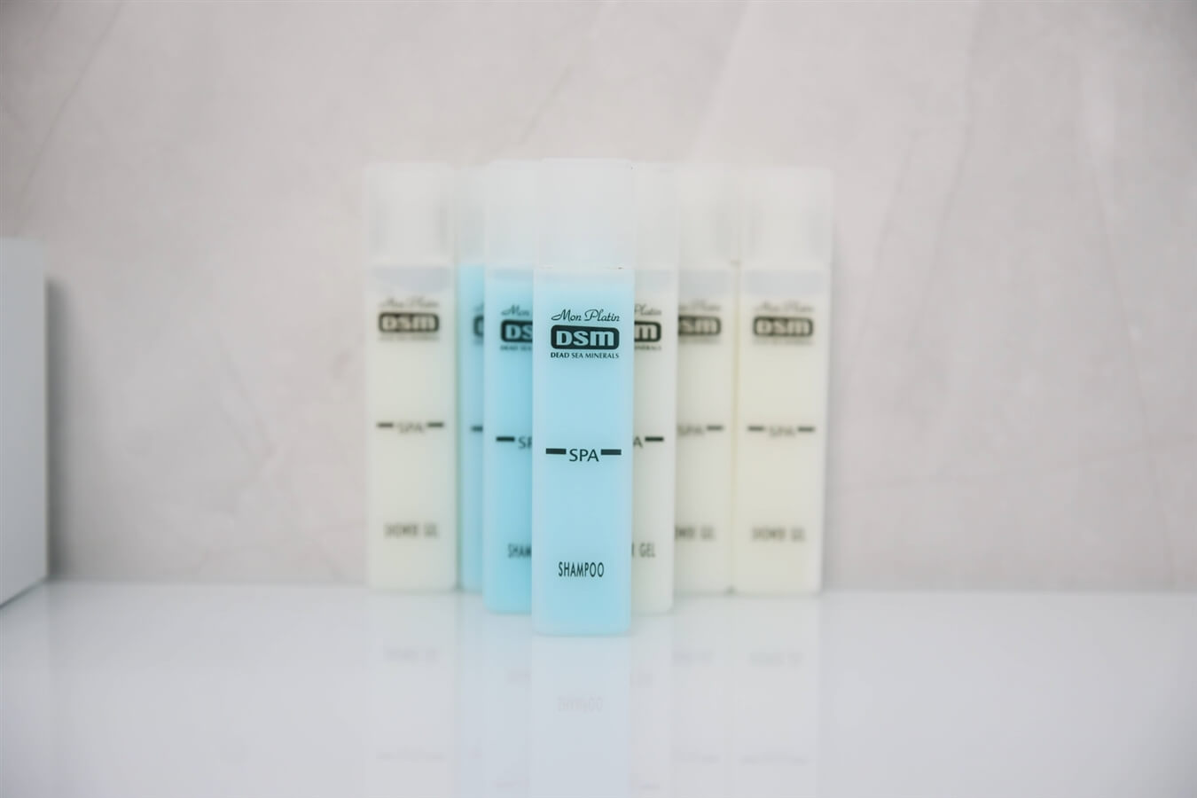 תמונה של חדר זוגי עם מרפסת ונוף לים - 8