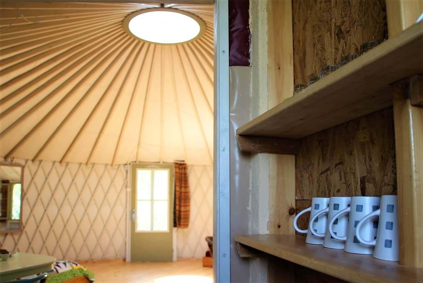 תמונה של היורט - 7