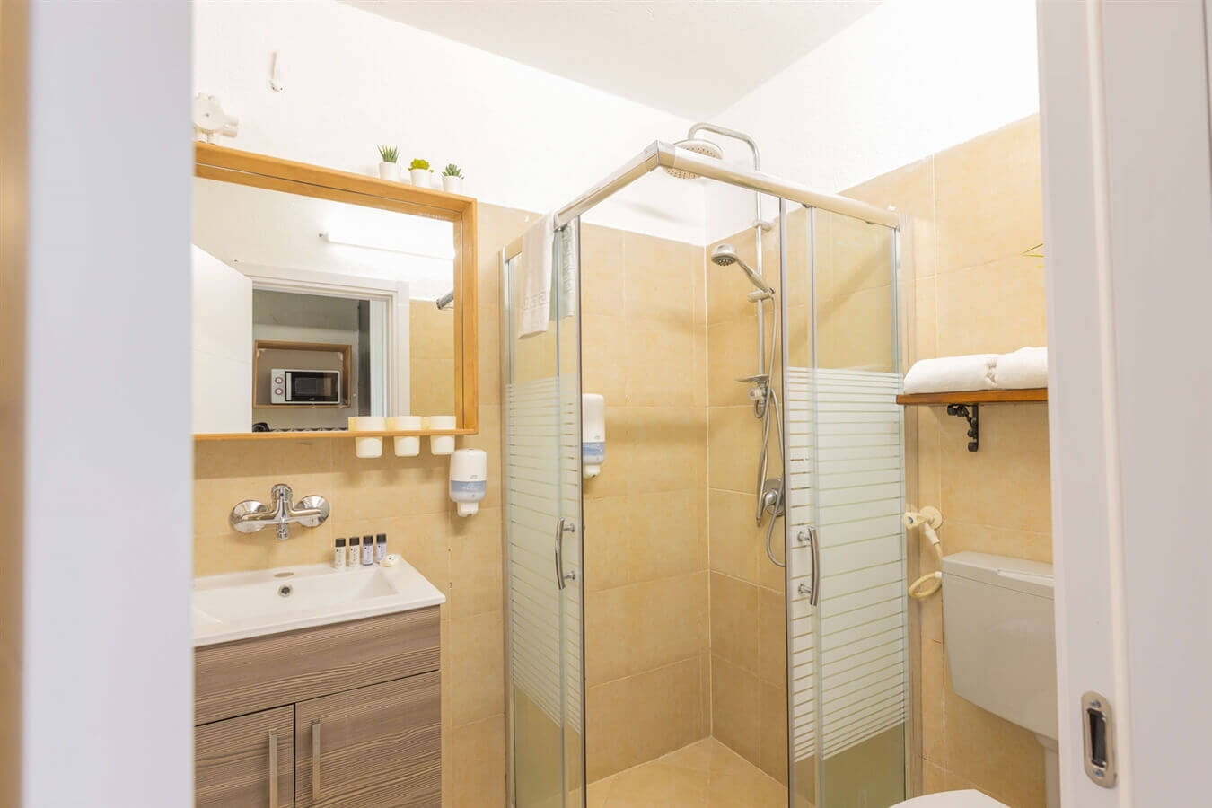 תמונה של חדרי האירוח - 7