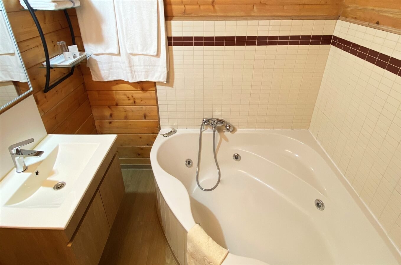 תמונה של בקתות עץ - 7