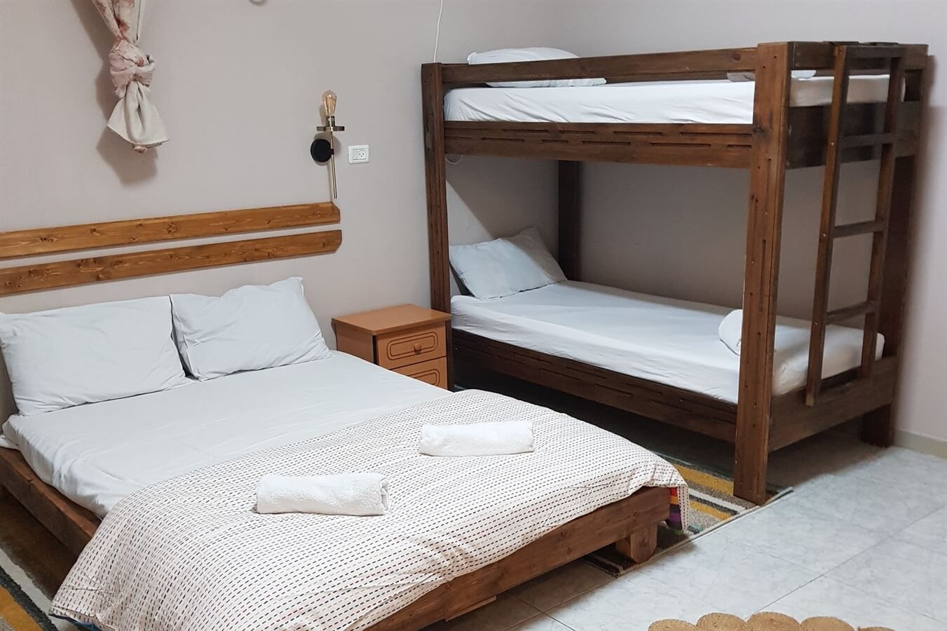 תמונה של חדרי האירוח - 3 תמונה של חדרי האירוח - 3