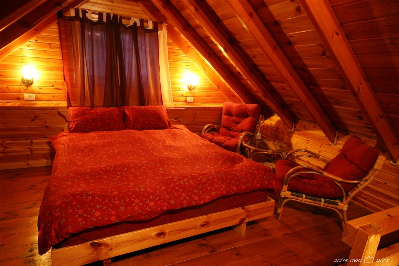 תמונה של בקתה בריבוע - 4