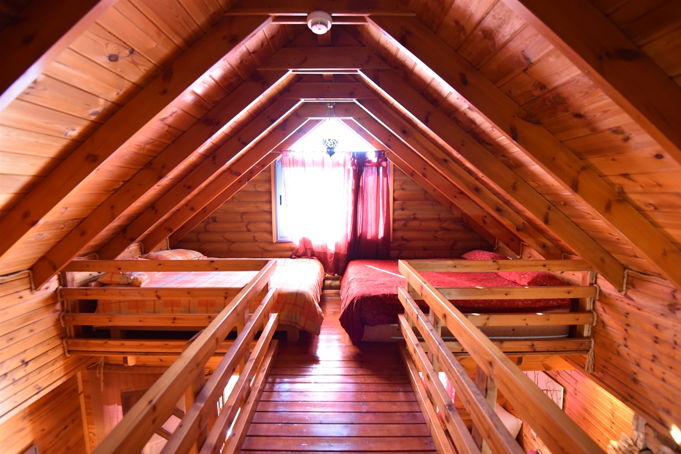 תמונה של בקתה בריבוע - 8