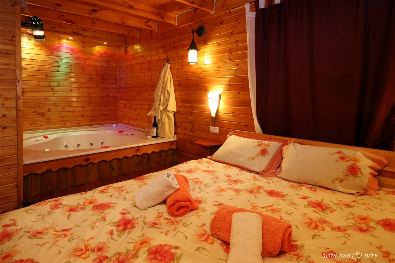 תמונה של בקתה בריבוע - 3