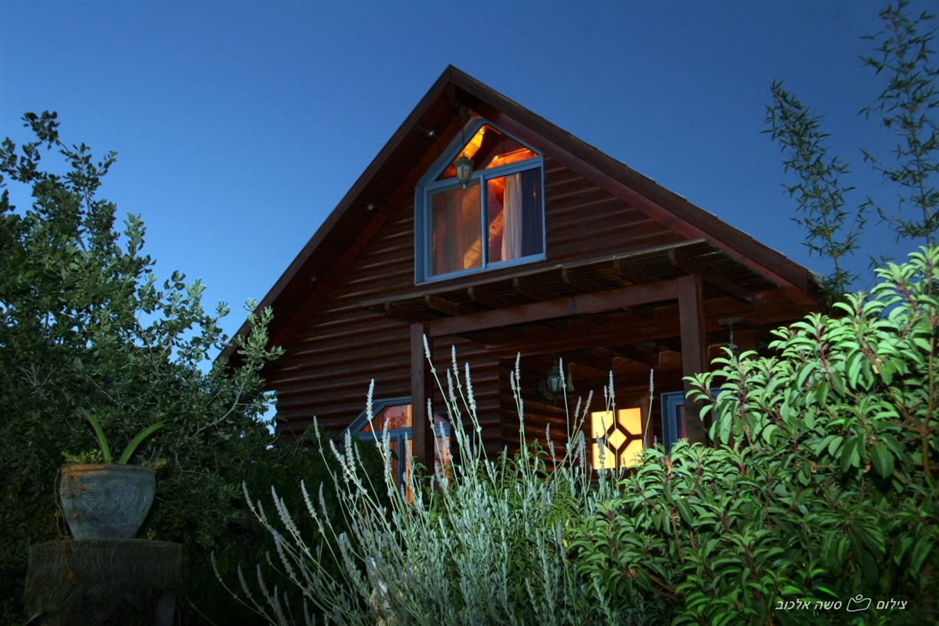 תמונה של בקתה בריבוע - 5