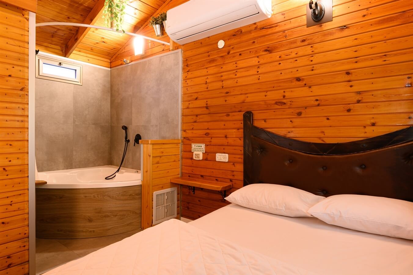 תמונה של בקתות עץ 1,2 - 8 תמונה של בקתות עץ 1,2 - 8