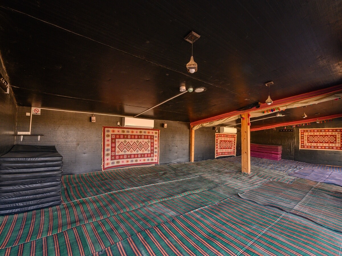 תמונה של אוהל אירוח - 2