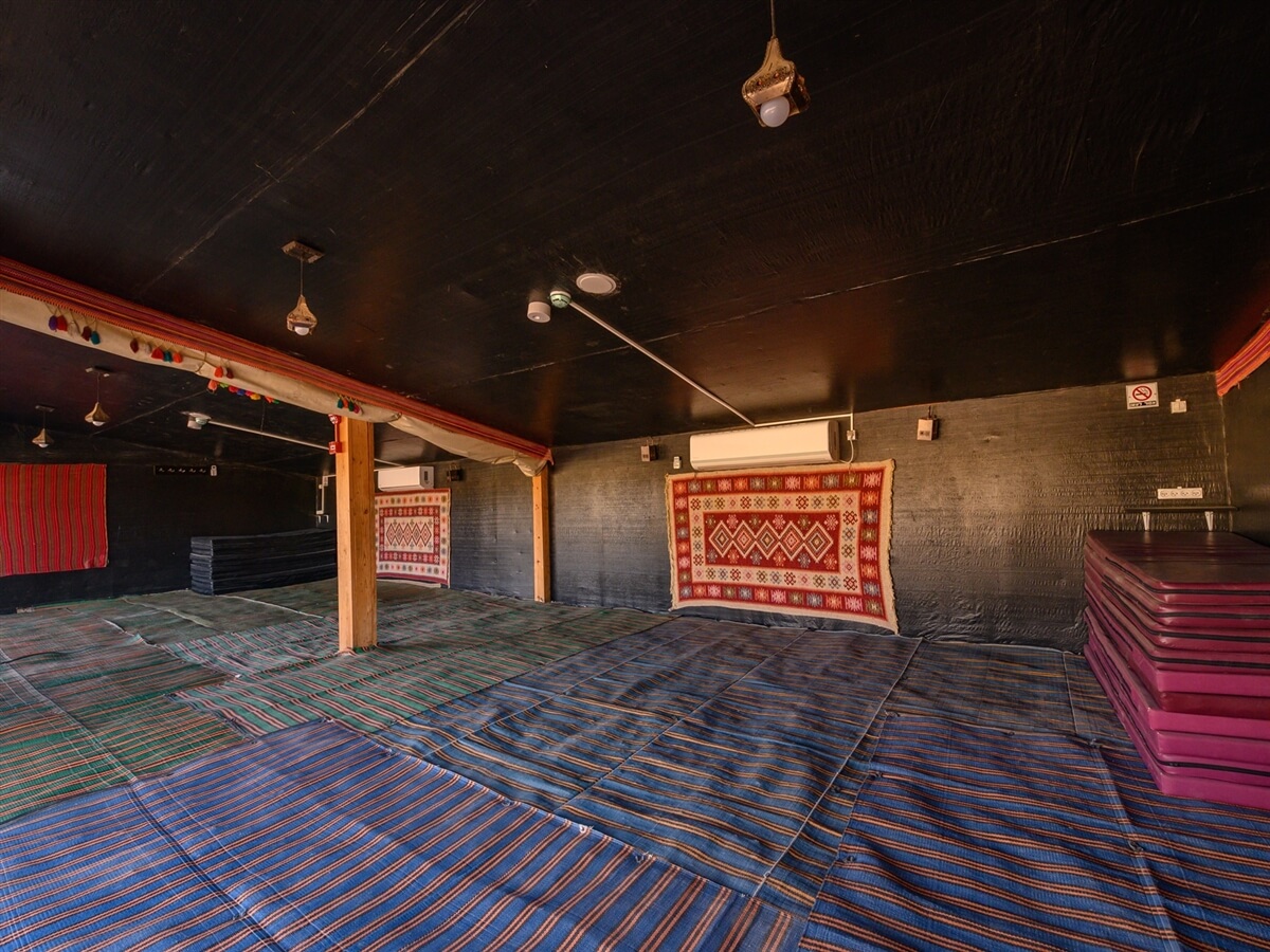 תמונה של אוהל אירוח - 3