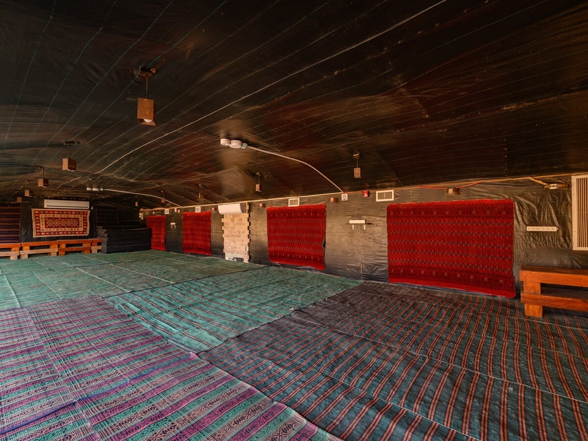 תמונה של אוהל אירוח - 4