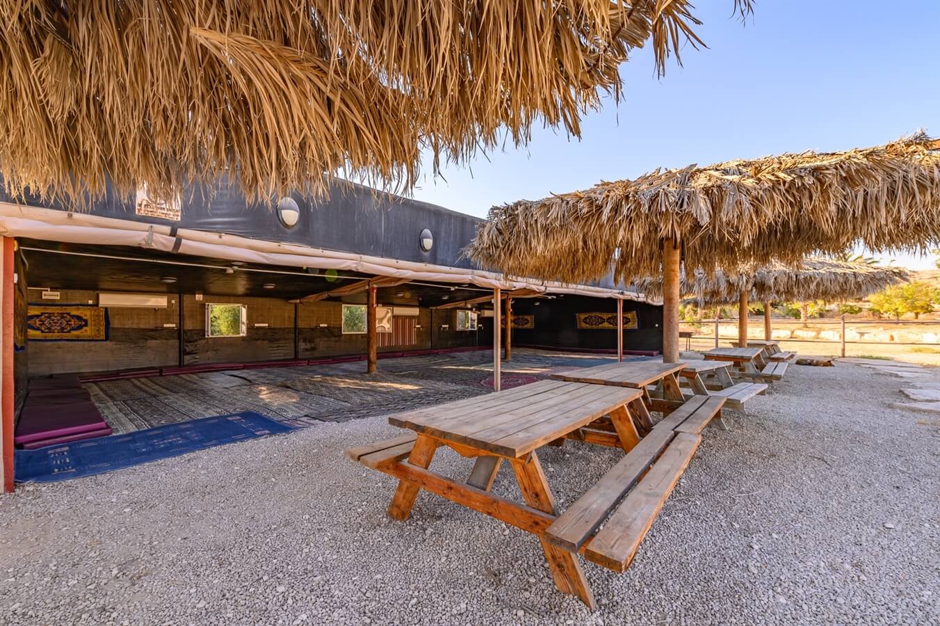 תמונה של אוהל אירוח - 6