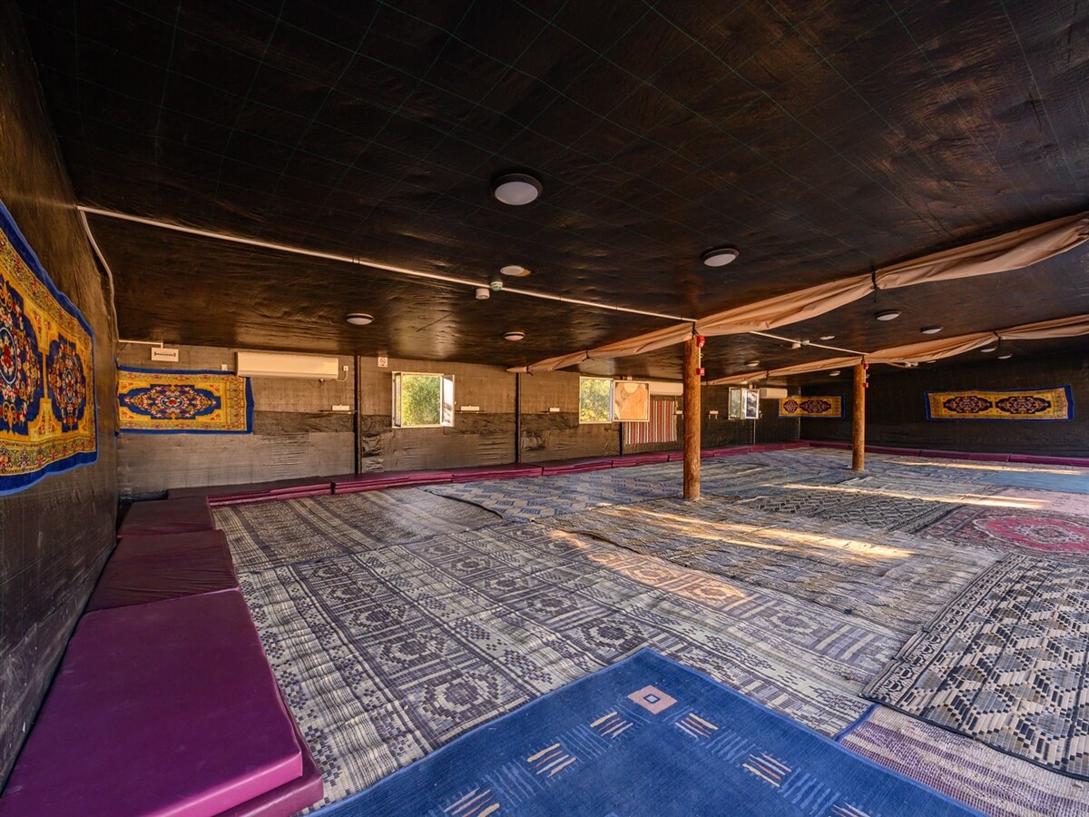 תמונה של אוהל אירוח - 7