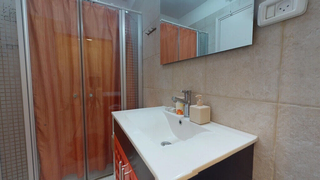 תמונה של הסוויטה הכתומה - 5 תמונה של הסוויטה הכתומה - 5