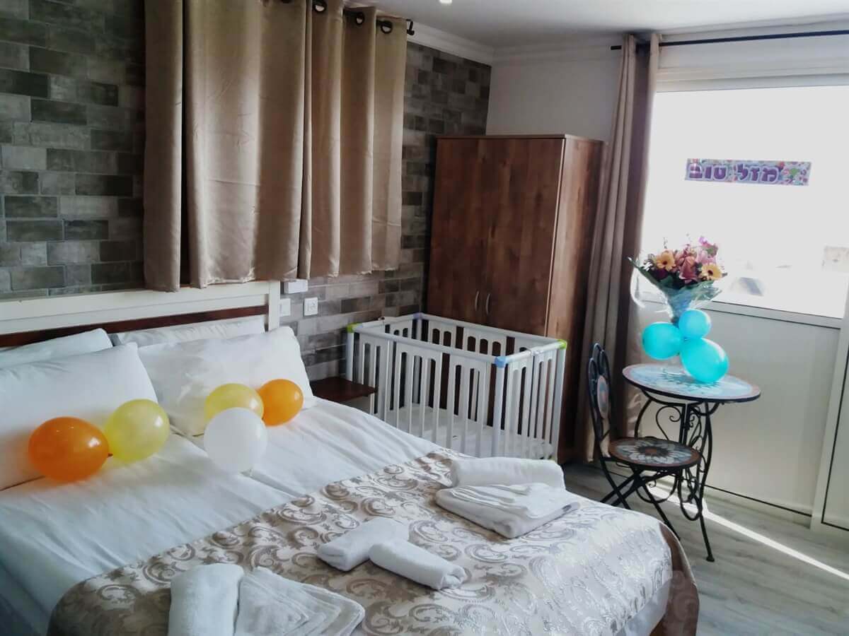 תמונה של קלאסיק זוגי-ג'קוזי ומרפסת נוף - 9