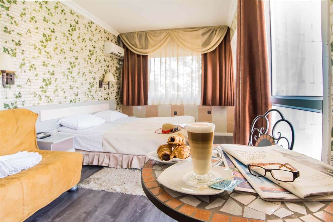 תמונה של קלאסיק זוגי-ג'קוזי ומרפסת נוף - 8