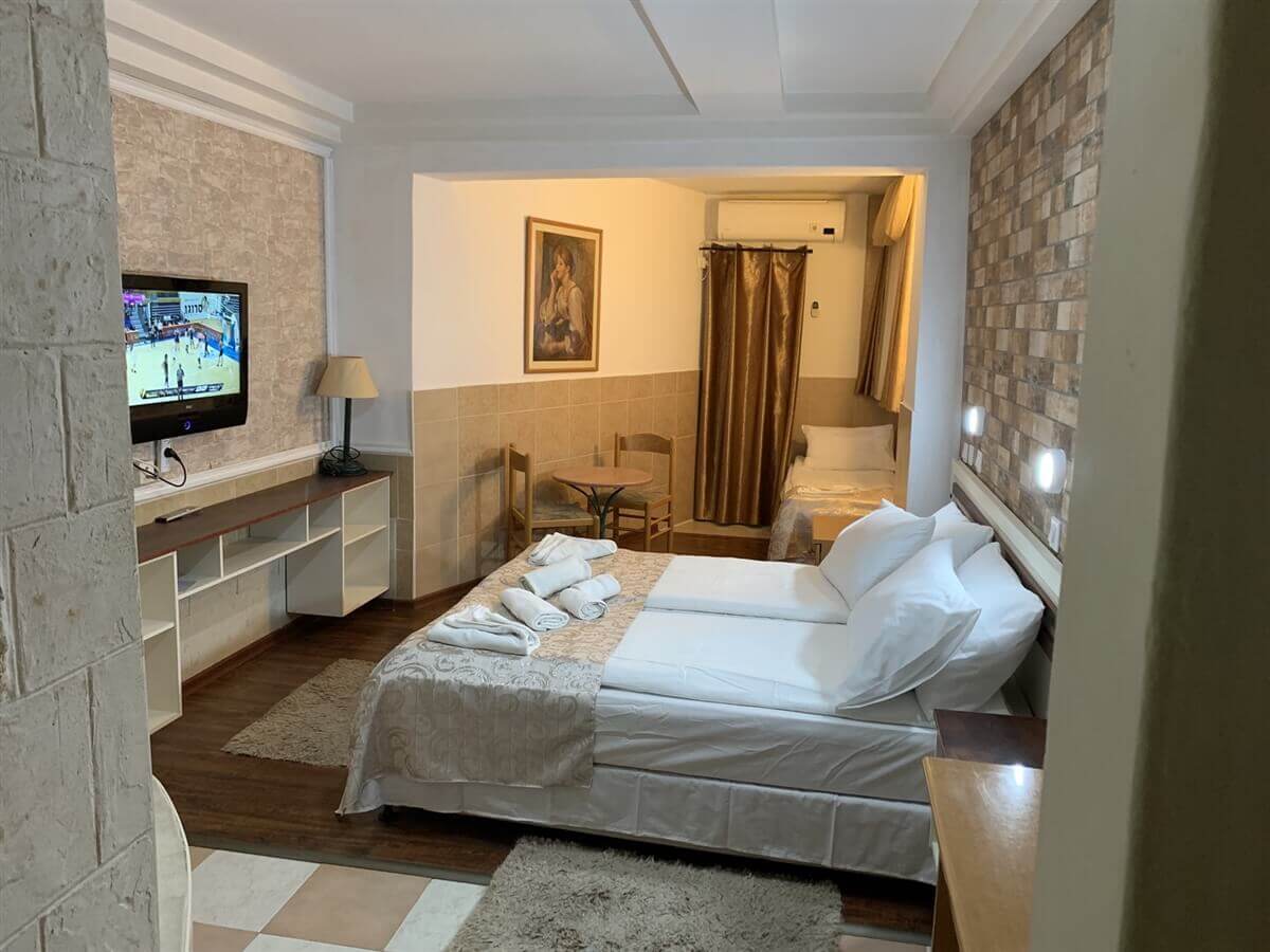 תמונה של קלאסיק זוגי-ג'קוזי ומרפסת נוף - 10