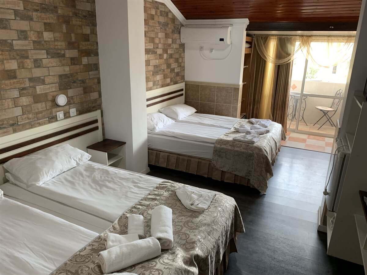 תמונה של משפחתי עם ג'קוזי ומרפסת - 4