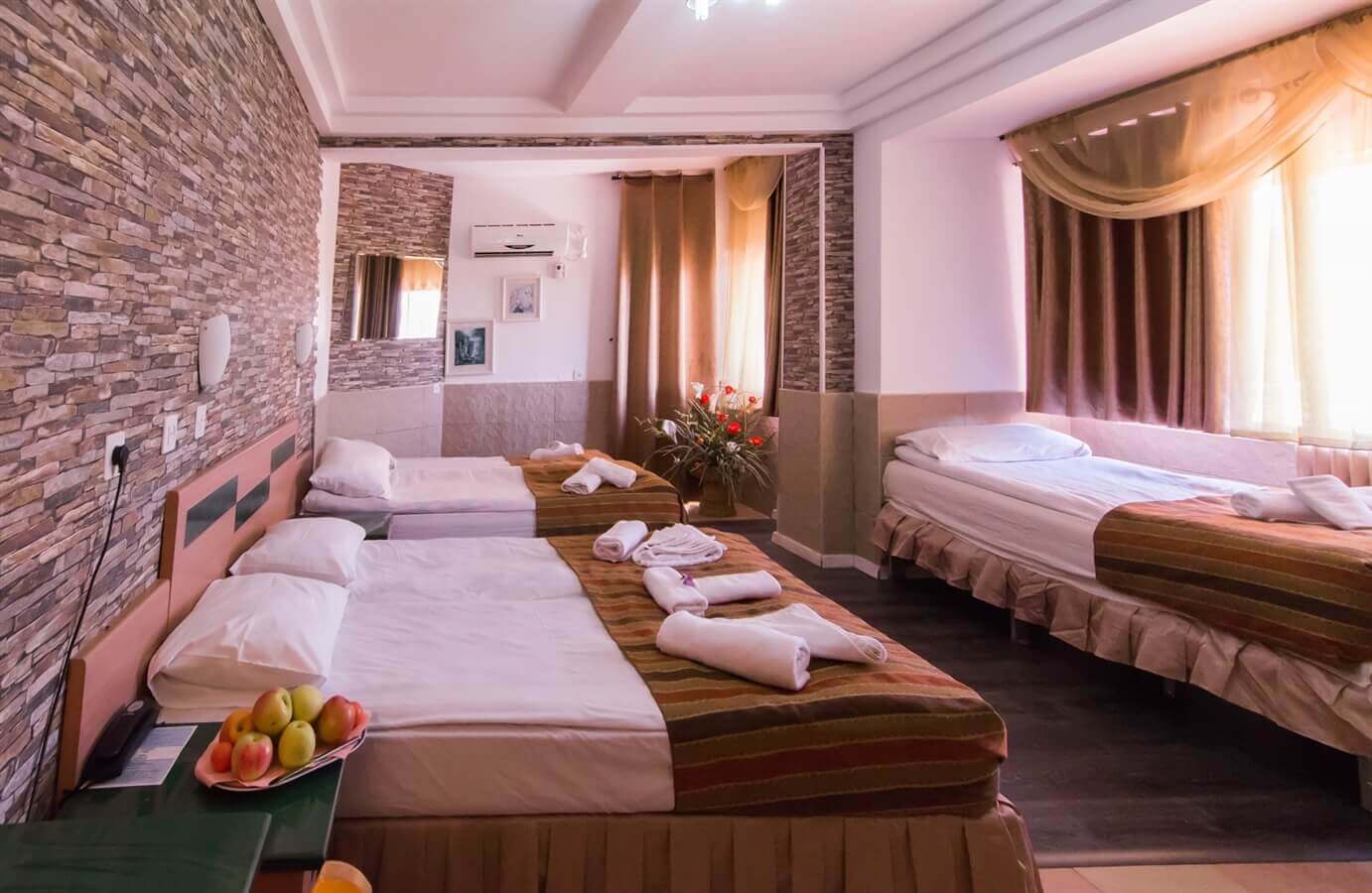 תמונה של משפחתי עם ג'קוזי ומרפסת - 7