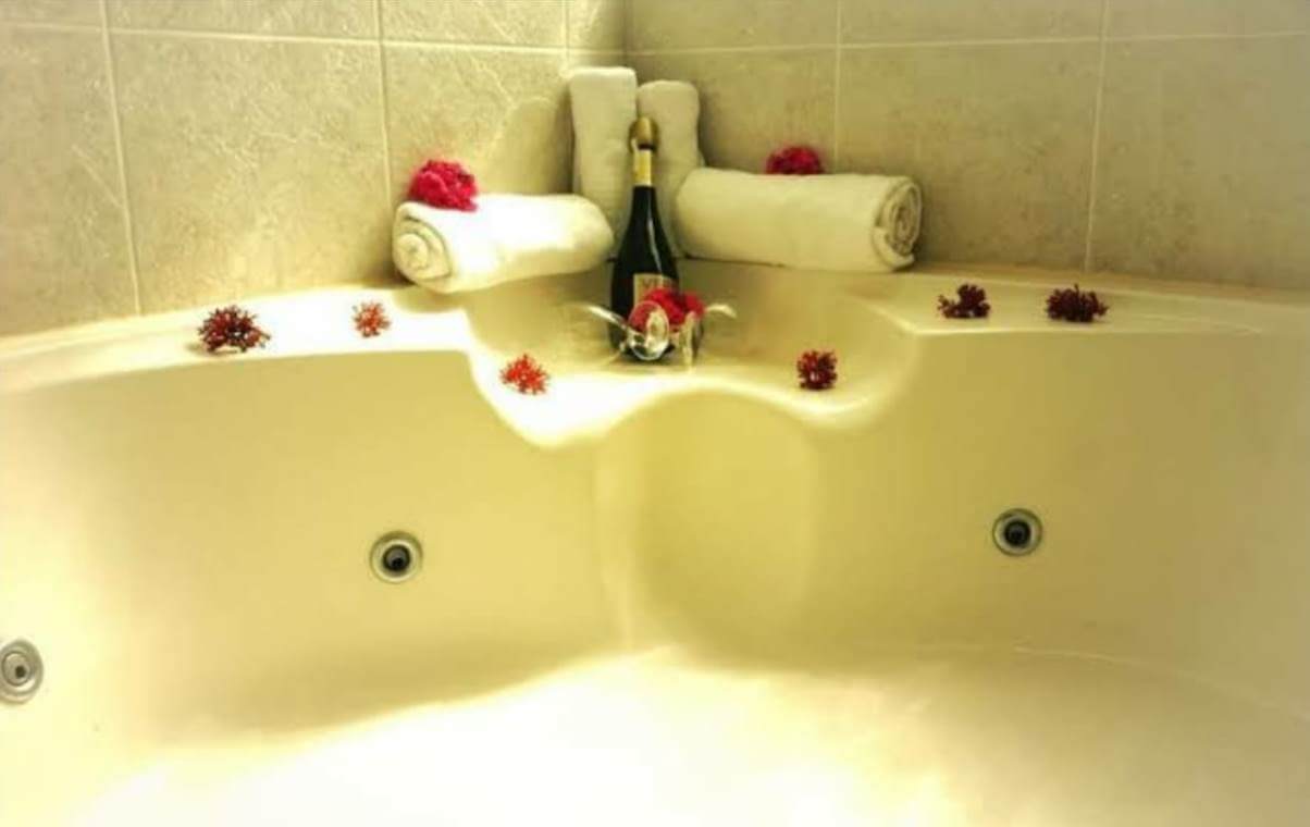 תמונה של קלאסיק זוגי-ג'קוזי ומרפסת נוף - 4