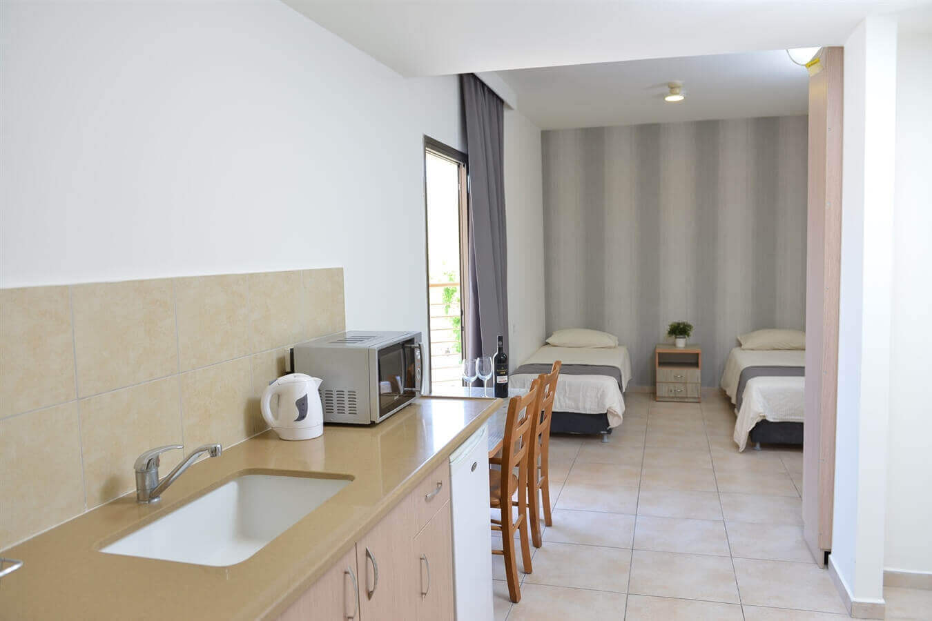 תמונה של חדר לארבעה - 3 תמונה של חדר לארבעה - 3