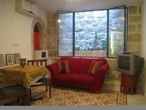 תמונה שצולמה בהלני המלכה - 1 תמונה של הלני המלכה - 1