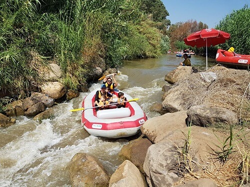 תמונה של שייט קייקים ורפטינג