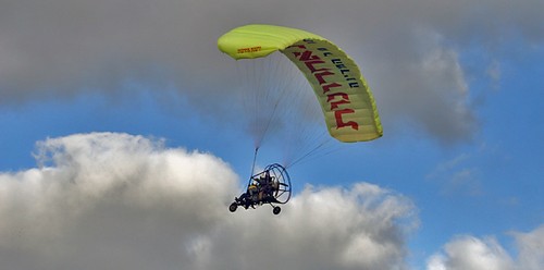 תמונה שצולמה באקסטרים באוויר - 2 תמונה של אקסטרים באוויר - 2