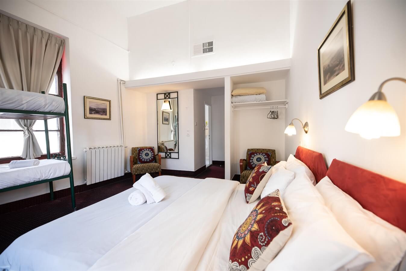 תמונה של חדר משפחתי - 1 תמונה של חדר משפחתי - 1