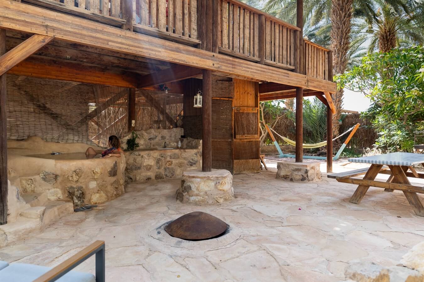 תמונה של הבקתה האותנטית - 12