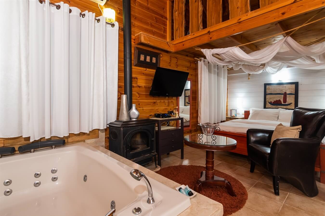 תמונה של הסוויטה הכתומה - 7