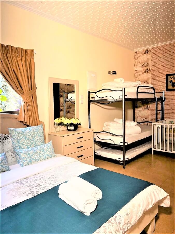 תמונה של חדרי האירוח - 10 תמונה של חדרי האירוח - 10