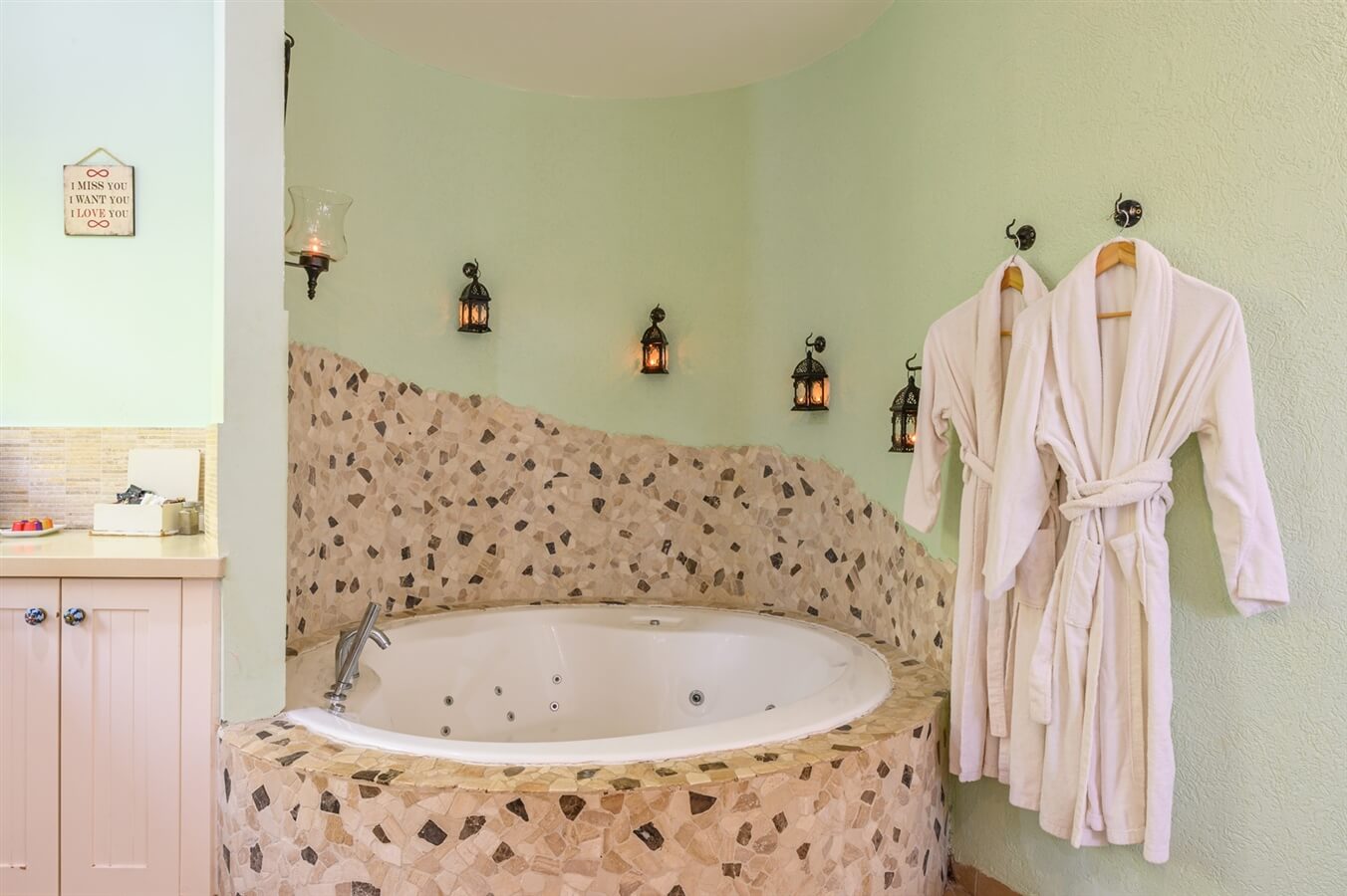 תמונה של סוויטת גל - 3