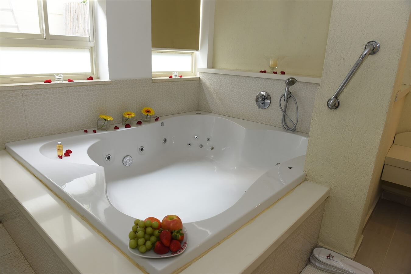 תמונה של הסוויטה ה - II - 6