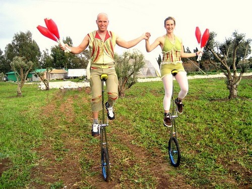 תמונה של לוח מופעים מלא