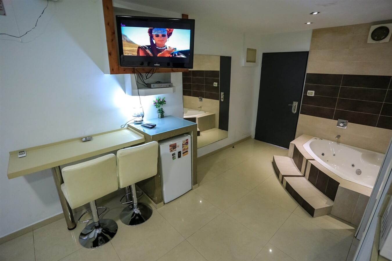 תמונה של צירן - 4