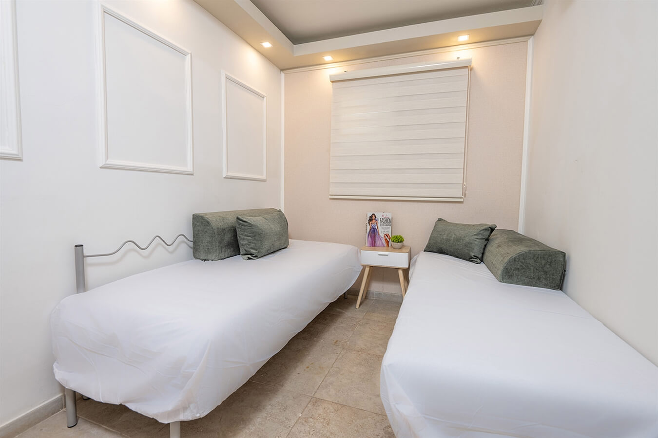 תמונה של סוויטת שירה - 2