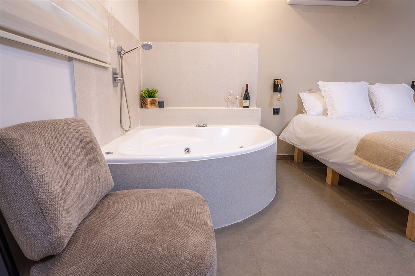 תמונה של סוויטת ינאי - 3